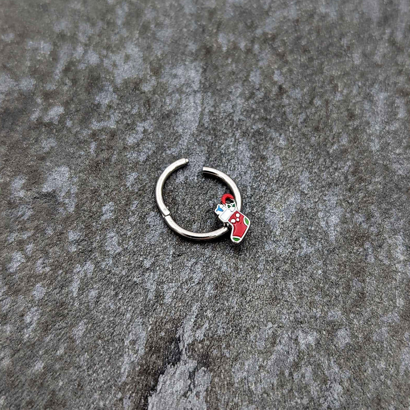 16G 3/8 Happy Christmas Stocking Red Green Hinged Segment Ring